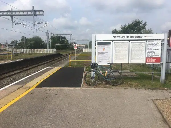 Newbury Racecourse station